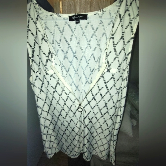 lily morgan Women's City Chic Printed Zip Tank Top - Picture 5 of 5